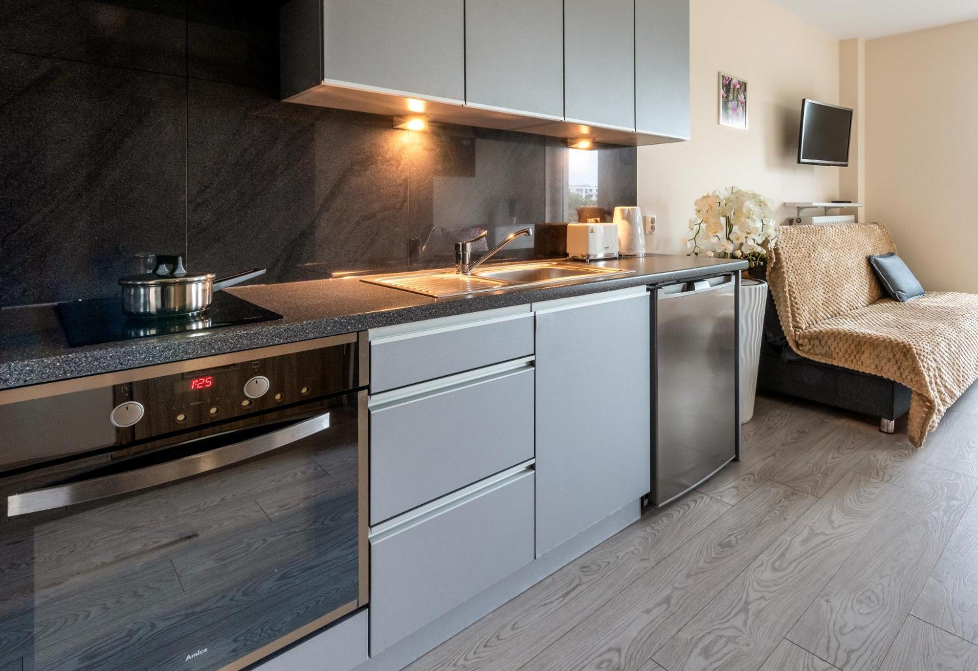 Cozy Modern Apartment Astoria Magic Orange Old Town كراكوفيا المظهر الخارجي الصورة